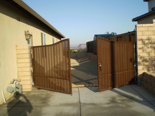 12 FT RV Gate and Parking